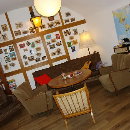 Lotte - The Backpackers Heidelberg