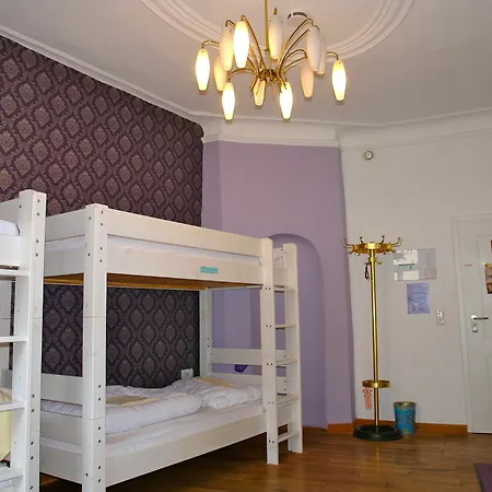 Lotte - The Backpackers Hostel