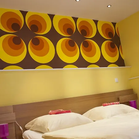 Lotte - The Backpackers * Heidelberg