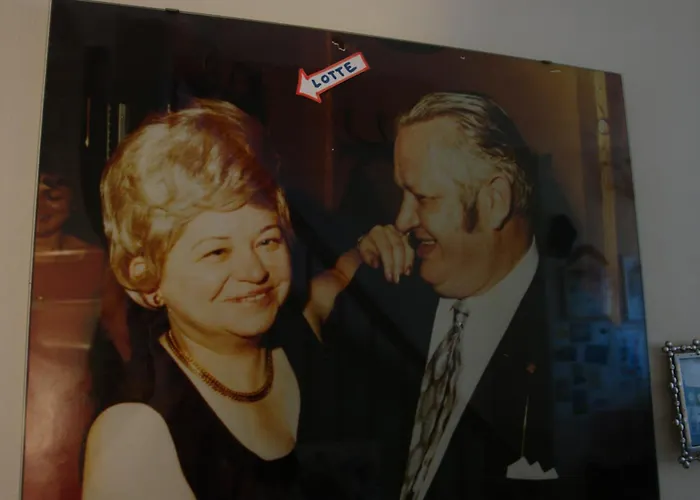 بيت شباب لوت - ذاباك باكرز *